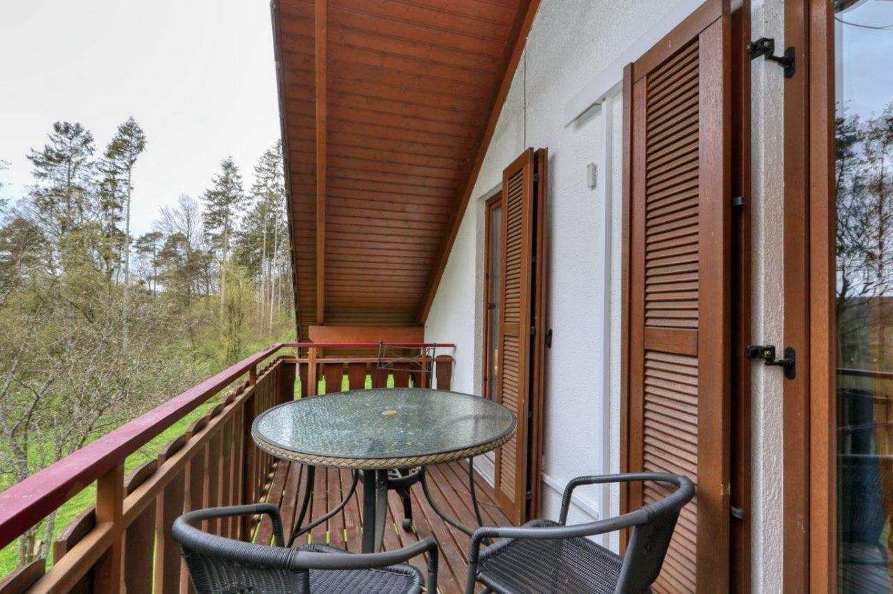 Seepark Kirchheim Ferienhaus Bei Zeta Mit Sauna Eksteriør billede